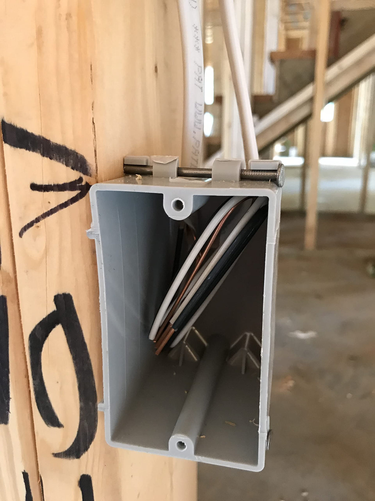 Southwire Romex Brand Simpull Solid Indoor 14/2 W/G NMB Cable 25ft coil - SW# 28827421