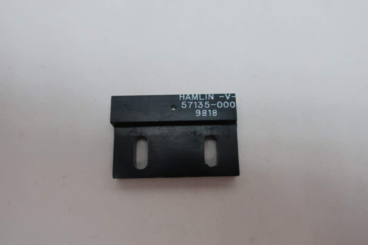 LOT of 3 HAMLIN 57135-000 Actuator Rectangular Magnet D652516