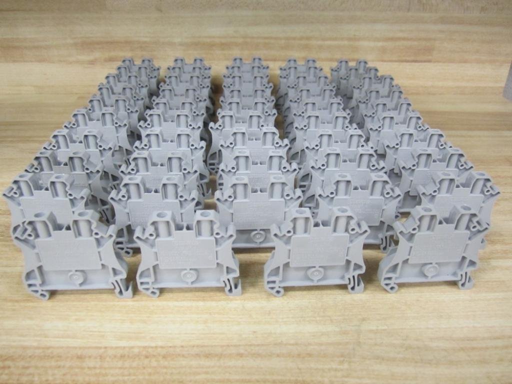 Phoenix Contact 3044102 Terminal Block Typ UT4 (Pack of 49)